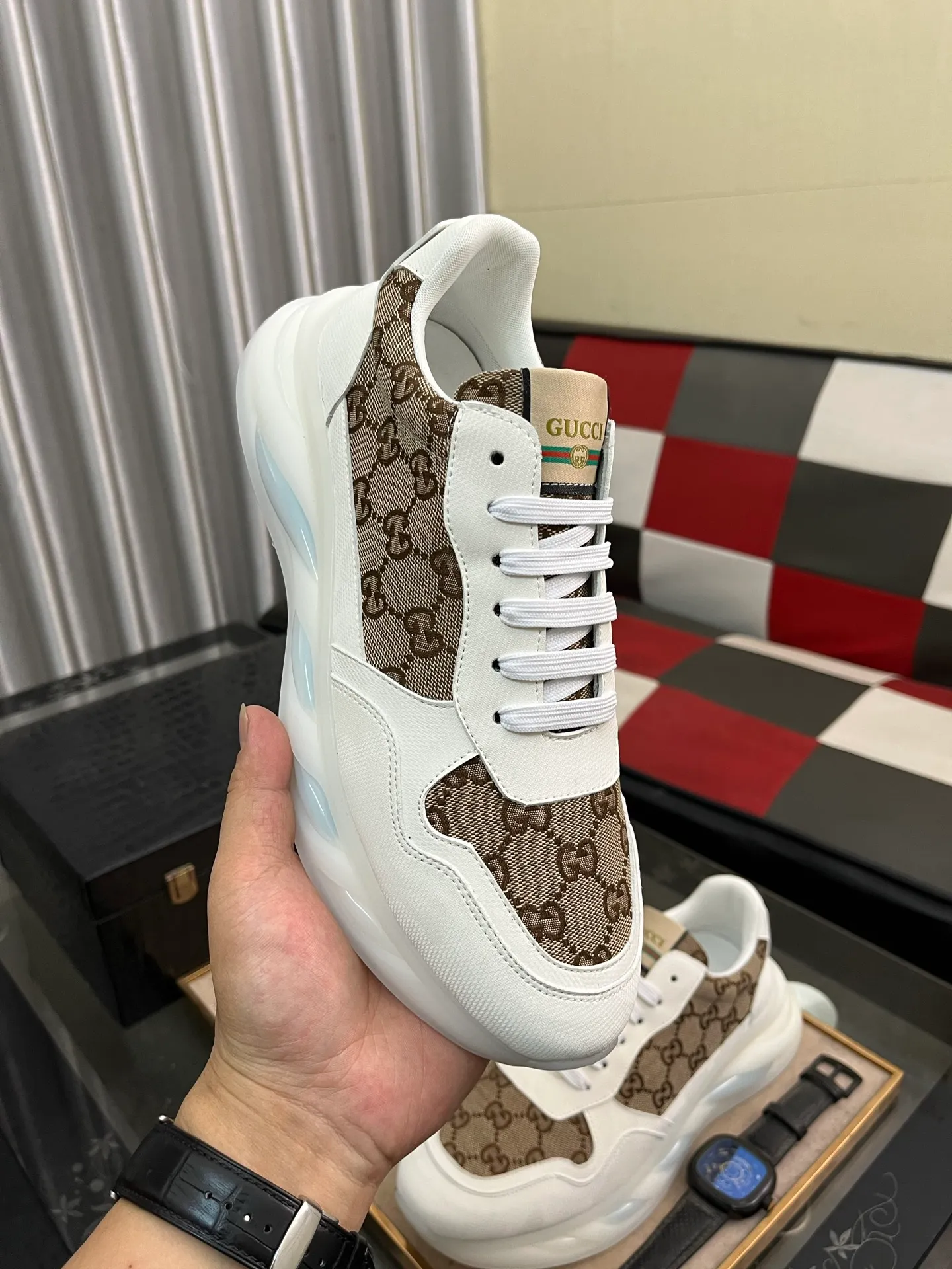 Men's shoes 💰440⌚️⌚️[GUCCI] The latest trendy men's casual shoes, the fabric is made of embossed cowhide imported from Italy, comfortable sheepskin lining + feet, the original outsole is wear-resistant and non-slip, high-level version, size: 38-442️⃣Colors available